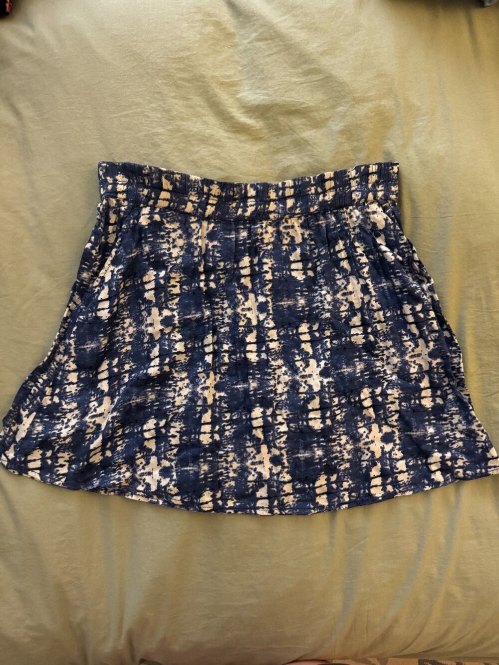 H&M Blue and White mini skirt